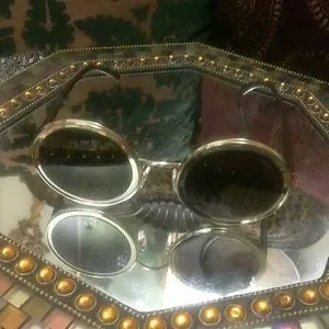 ? AUTHENTIC CHANEL SUMMER ROUND SUNNIES CHANEL | Accessories | Authentic Chanel Summer Round Sunnies  main image 3